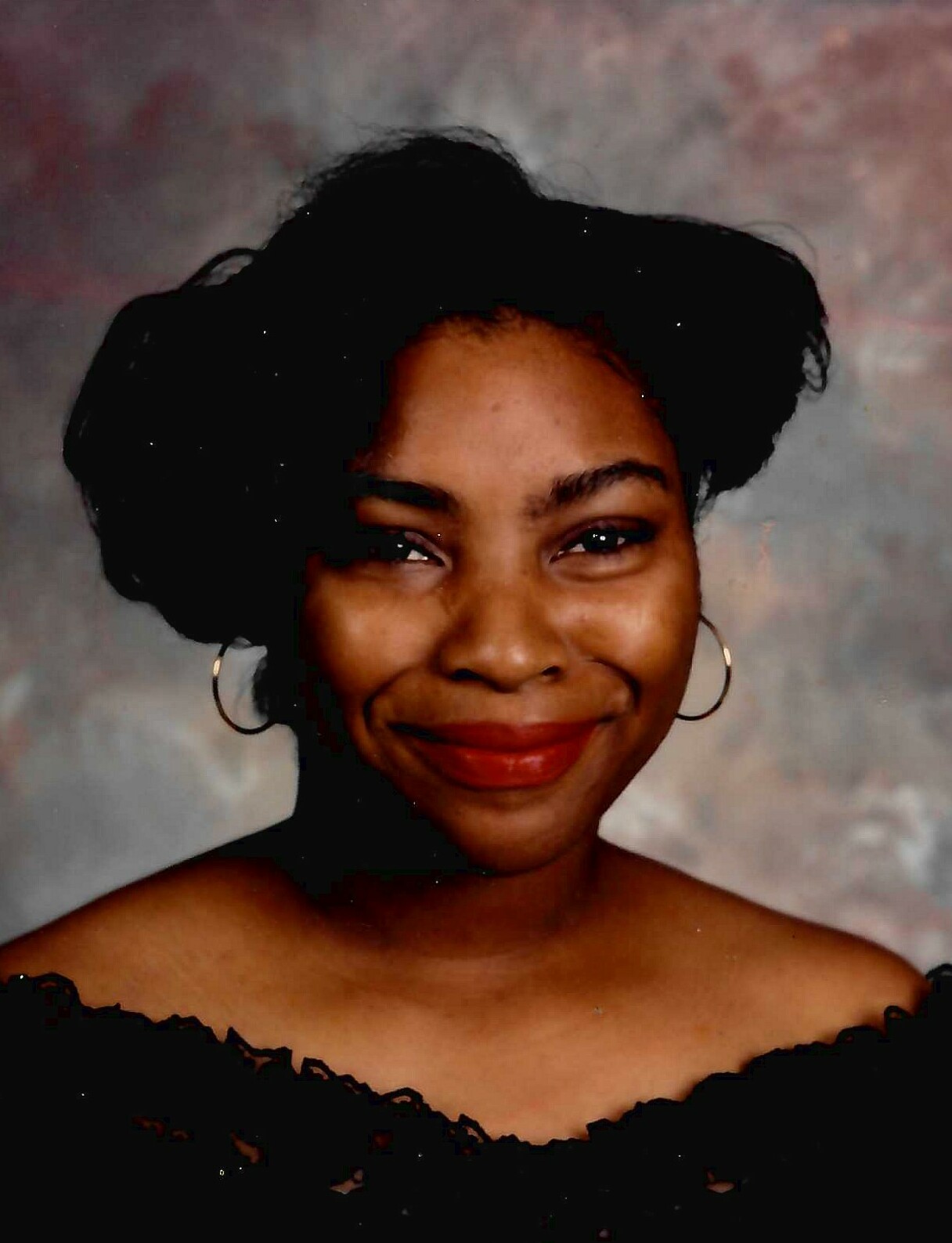 Sheletra Davis